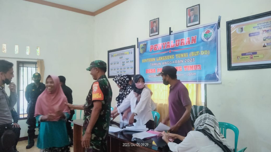 Album : DOKUMENTASI PEMBAGIAN BLT DD